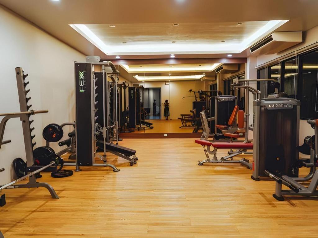 运河304公寓式酒店 Si Maha Phot 外观 照片