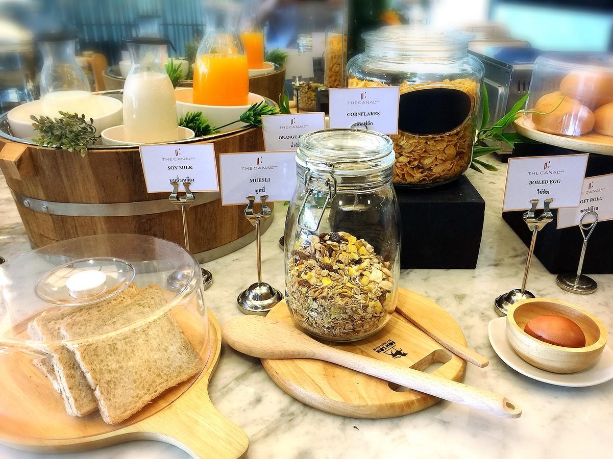 运河304公寓式酒店 Si Maha Phot 外观 照片